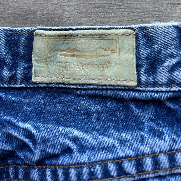 Vintage LL Bean 80โs/90โs High Waist Straight Leg Mid Wash Jeans size 26โ - Picture 9 of 11
